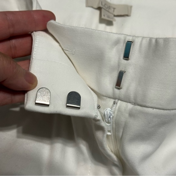 Ann Taylor LOFT White Cream Cropped Pants 8 GuC - Picture 7 of 10